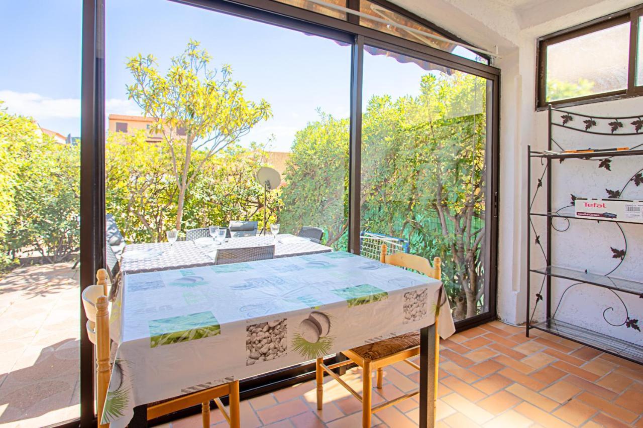 Les Tulipes Apartment Carqueiranne Exterior photo