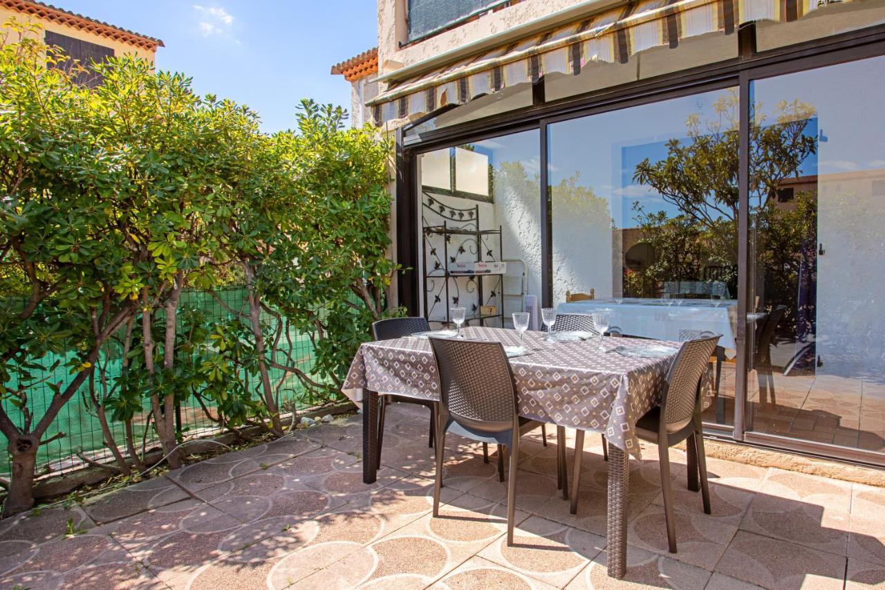 Les Tulipes Apartment Carqueiranne Exterior photo